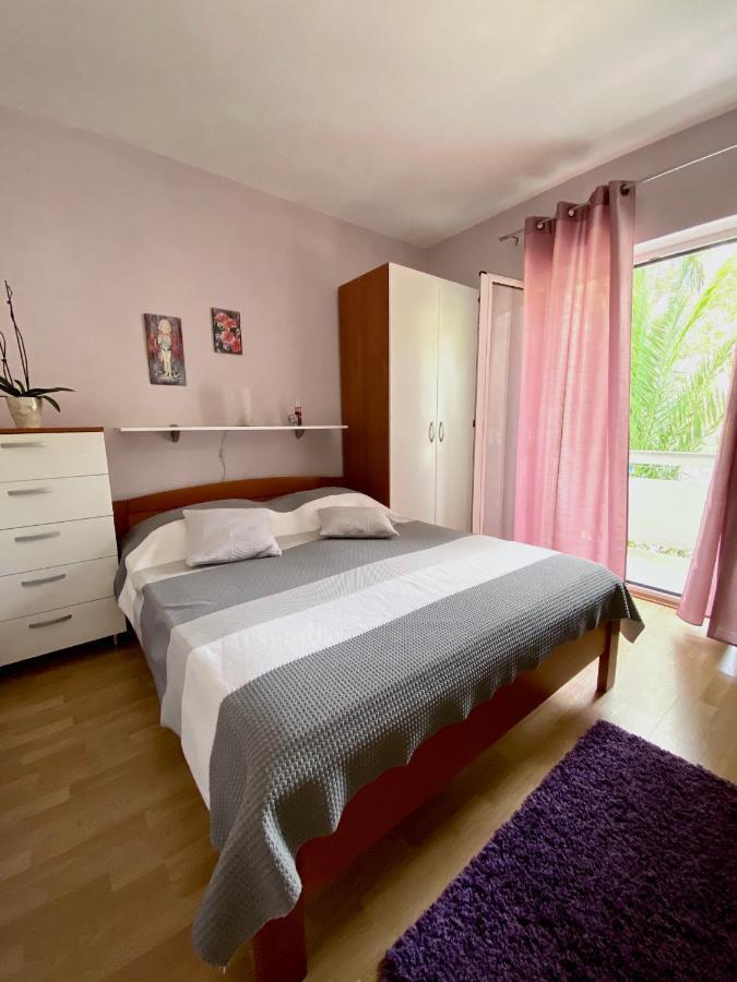 Guesthouse Kurelic Rab Kampor Exteriör bild